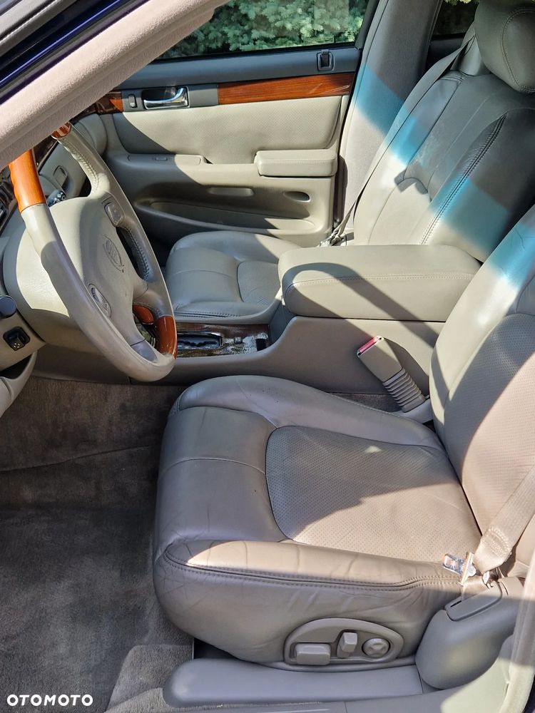 Cadillac Seville - 15