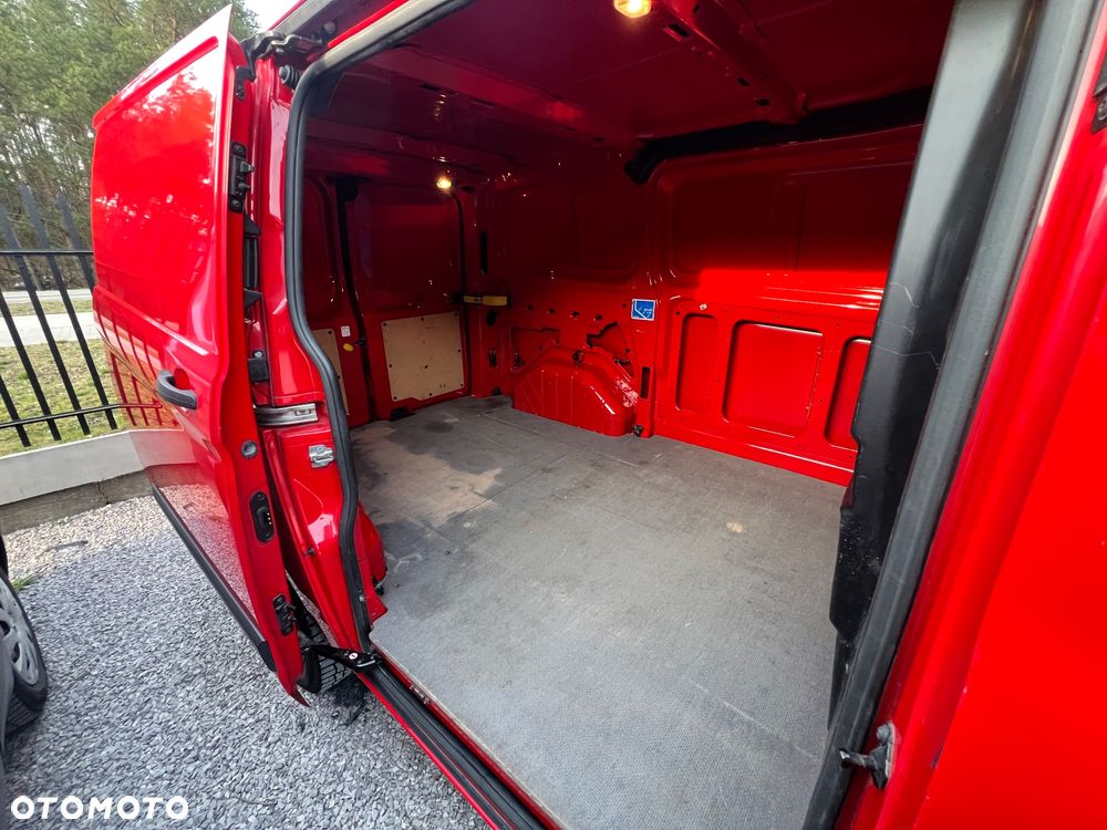 Ford Transit - 10