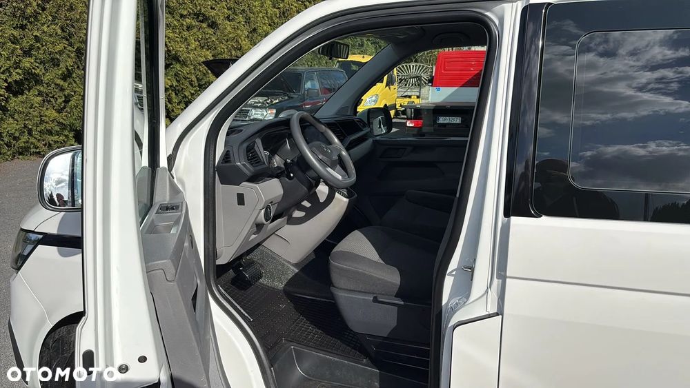 Volkswagen Transporter - 11