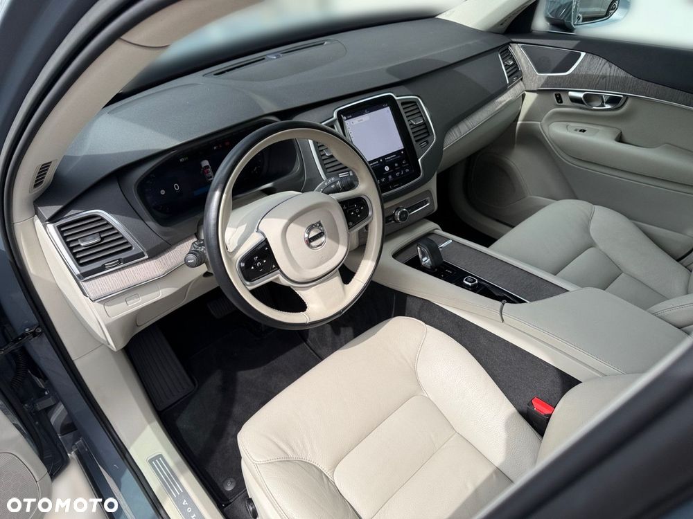 Volvo XC 90 - 13