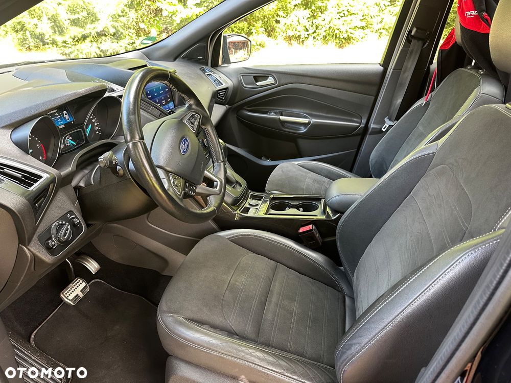 Ford Kuga 2.0 TDCi AWD ST-Line - 19