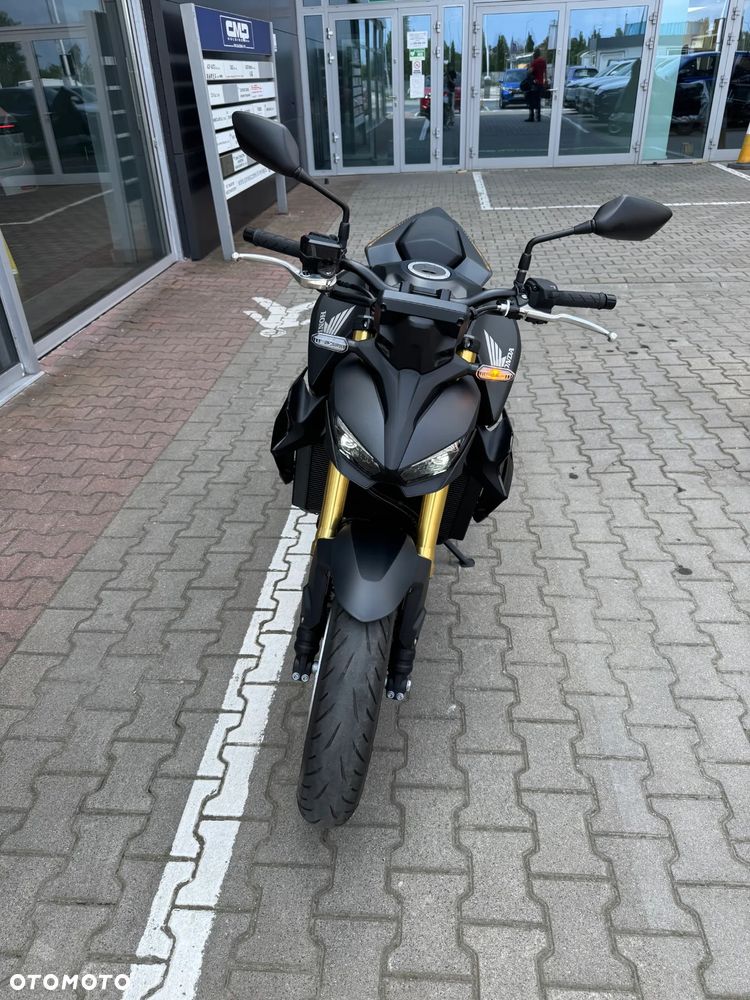Honda Hornet - 5
