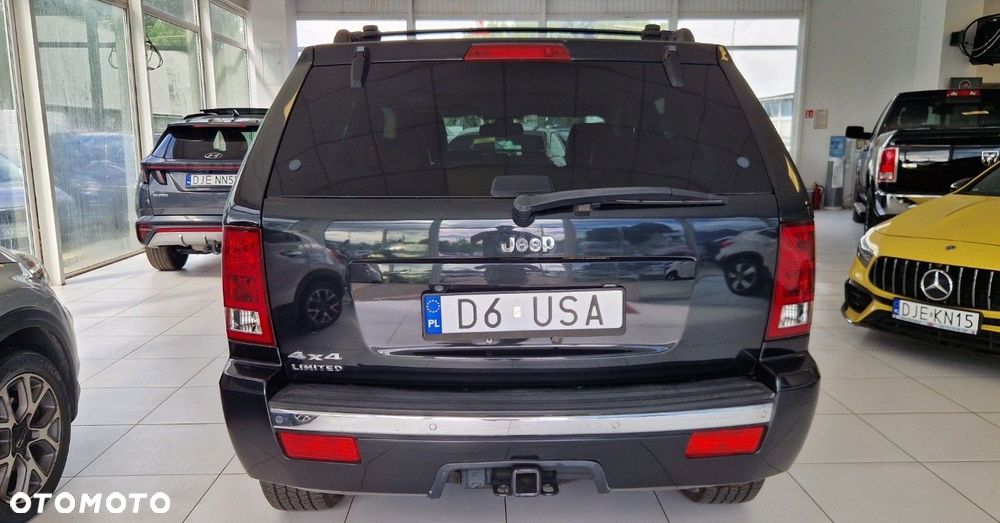 Jeep Grand Cherokee - 14