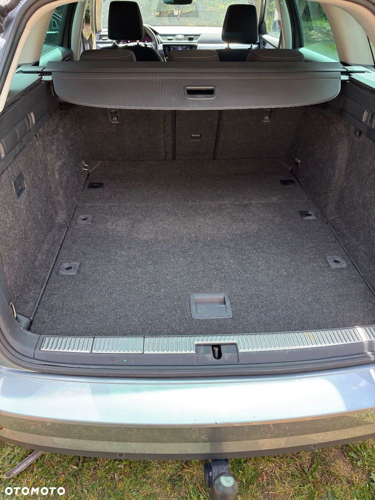 Skoda Superb 2.0 TDI DSG Ambition - 27