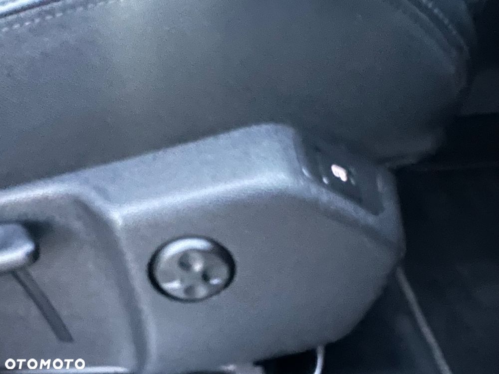 Peugeot 3008 BlueHDi 180 Stop & Start EAT8 GT - 36