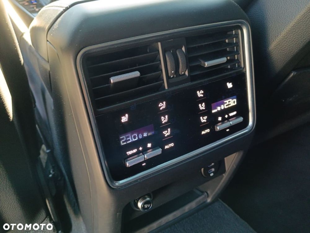 Porsche Cayenne - 28
