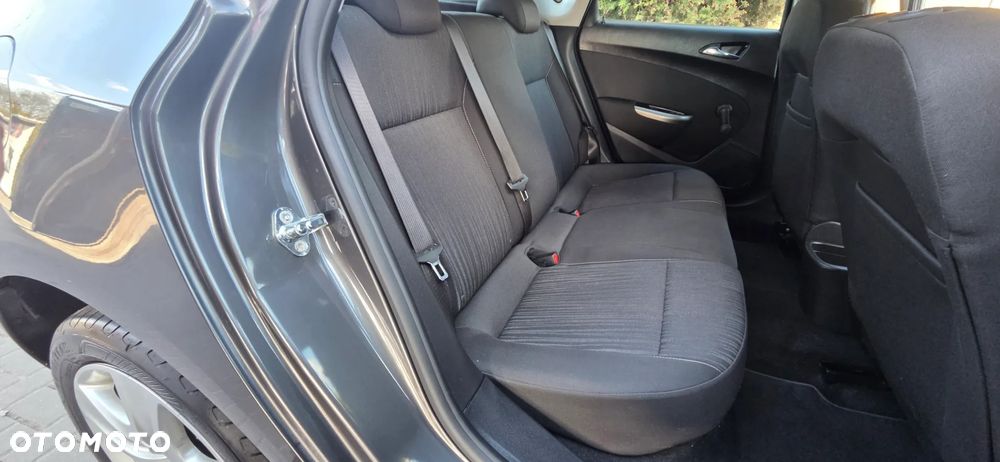 Opel Astra 1.6 Active - 33