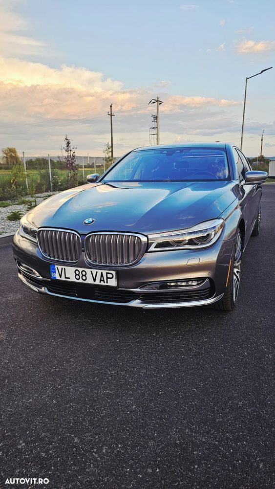 BMW Seria 7 740Le xDrive iPerformance - 3