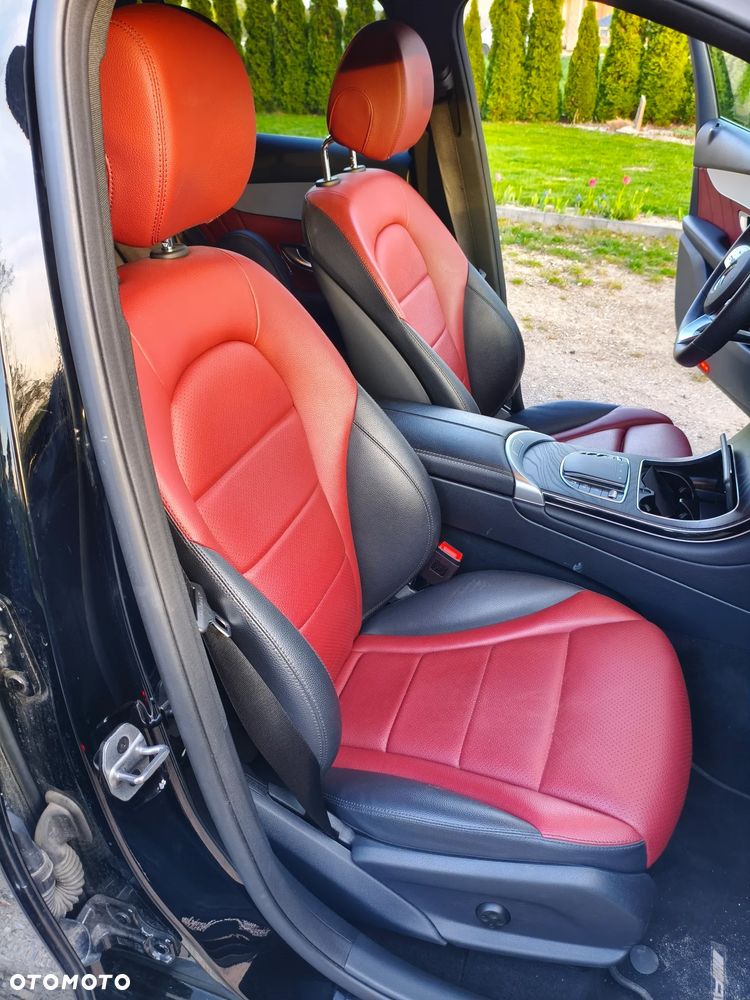 Mercedes-Benz GLC 300 mHEV 4-Matic AMG Line - 14