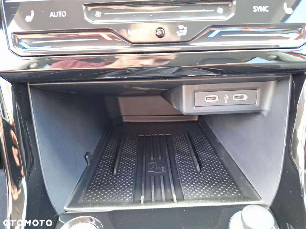 Volkswagen T-Cross - 23