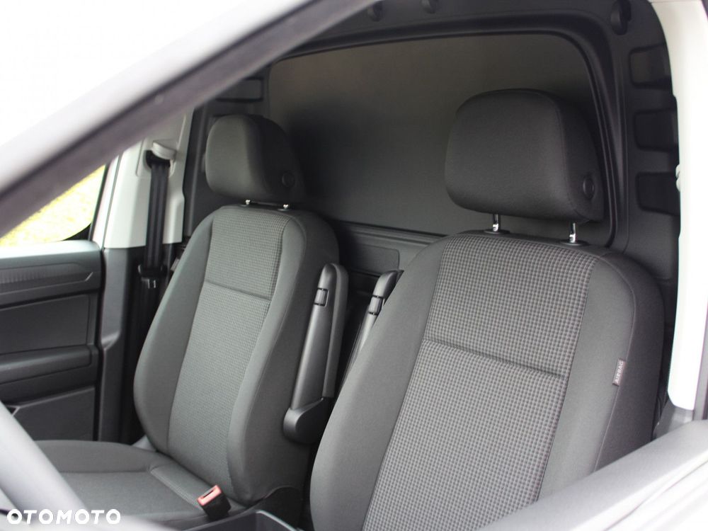 Volkswagen Caddy Pro 2.0 TDI Manual - 10