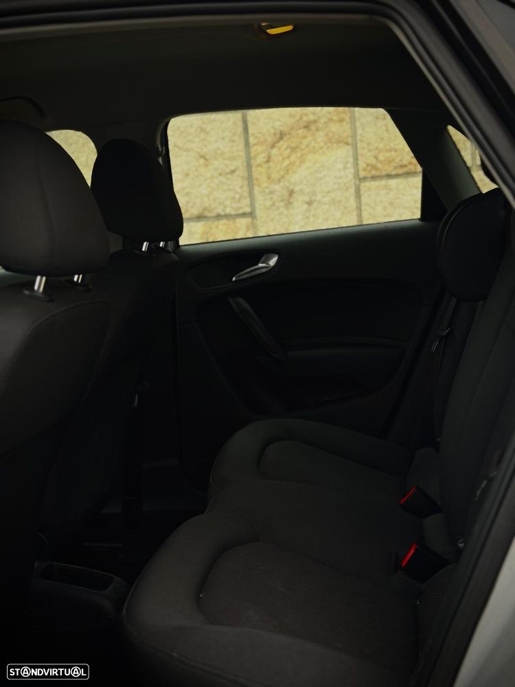 Audi A1 Sportback 1.6 TDI S line Sport Pack - 9