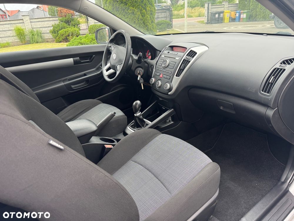 Kia Ceed 1.6 CVVT ISG Spirit - 7