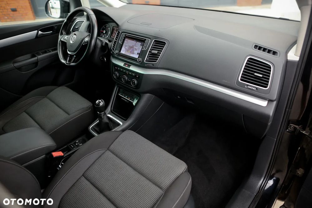 Volkswagen Sharan 2.0 TDI 4MOTION (BlueMotion Technology) Highline - 26