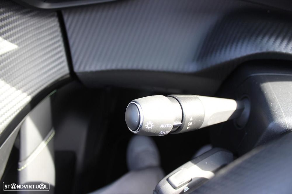 Peugeot e-208 50 kWh GT Line - 19