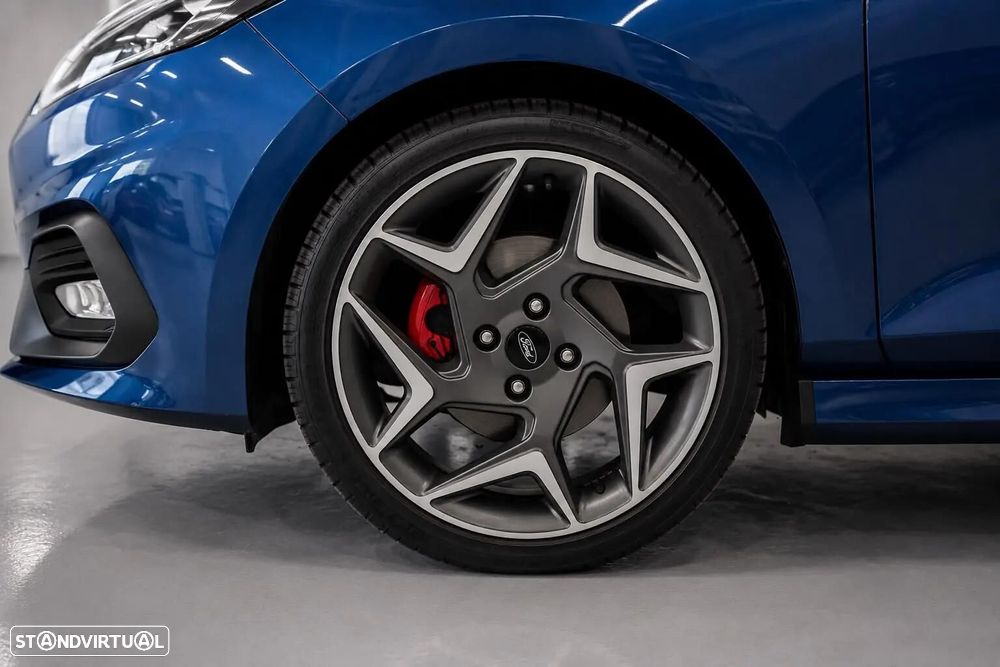 Ford Fiesta 1.5 EcoBoost S&S c/ Pack Pele Exclusiva ST - 14