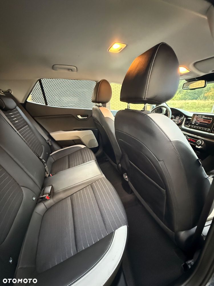 Kia Stonic 1.2 L Business Line - 10