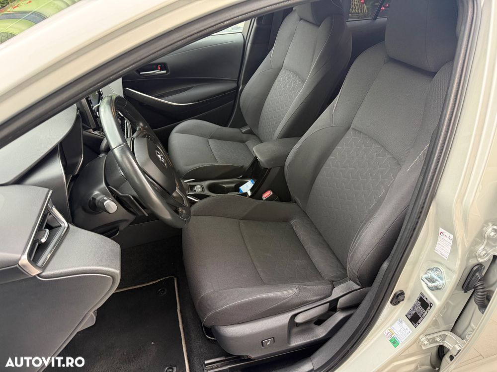 Toyota Corolla 2.0 Hybrid Touring Sports Lounge - 10