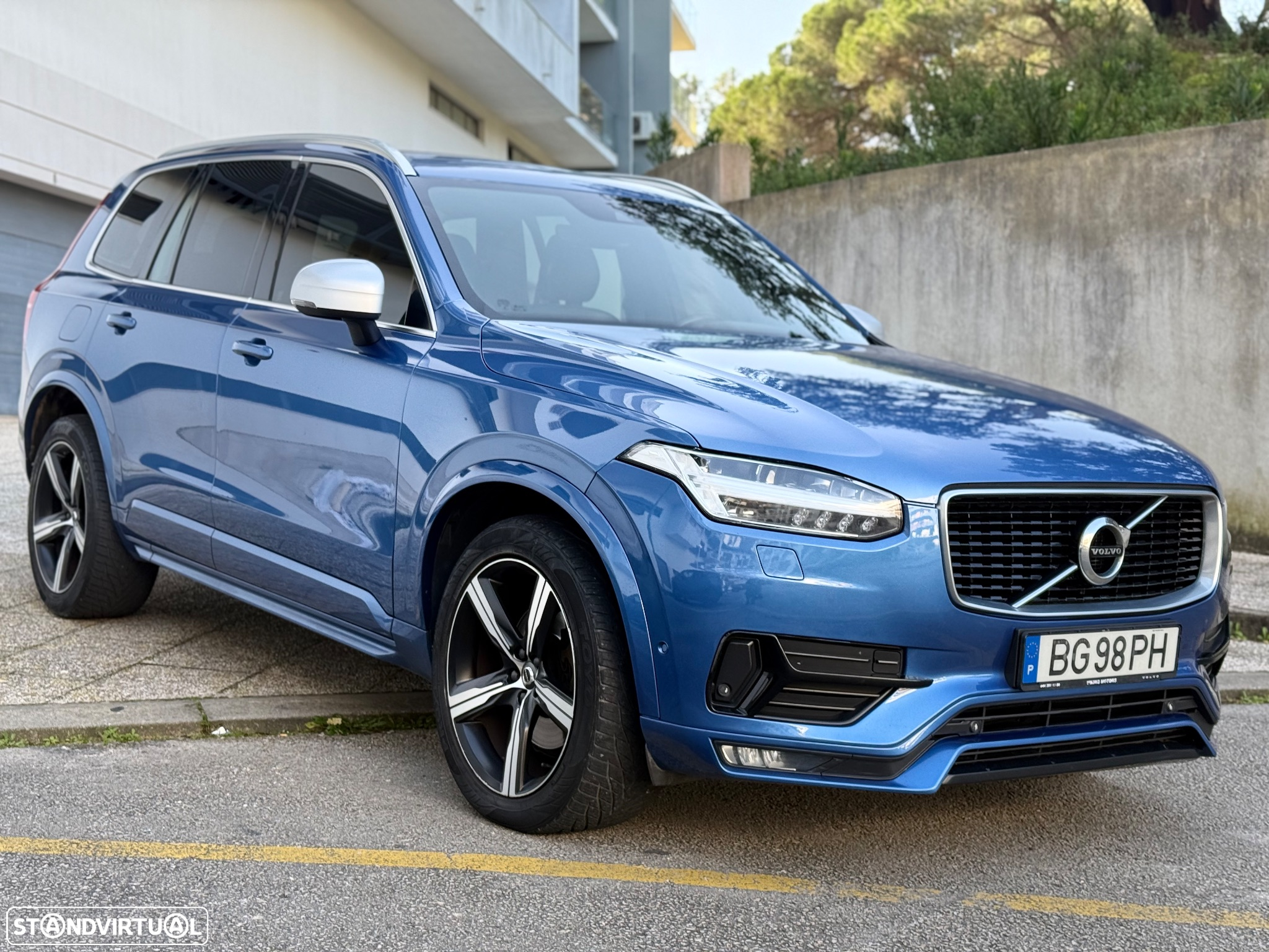 Volvo XC 90 D5 AWD Geartronic RDesign - 17