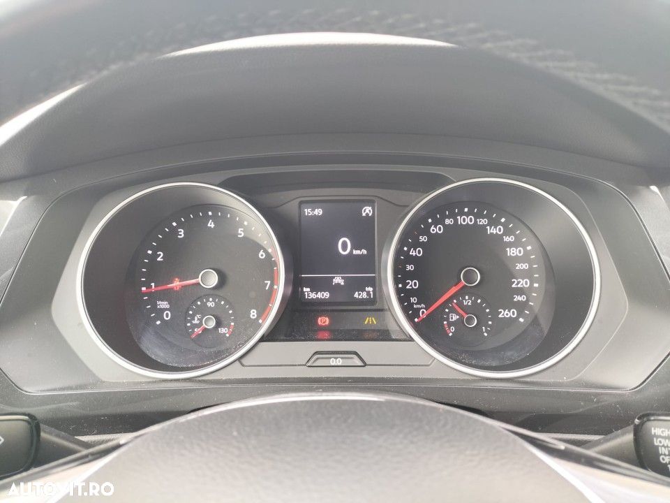 Volkswagen Tiguan - 11