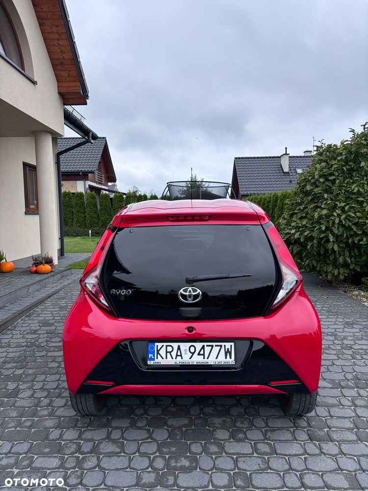Toyota Aygo x-play - 5