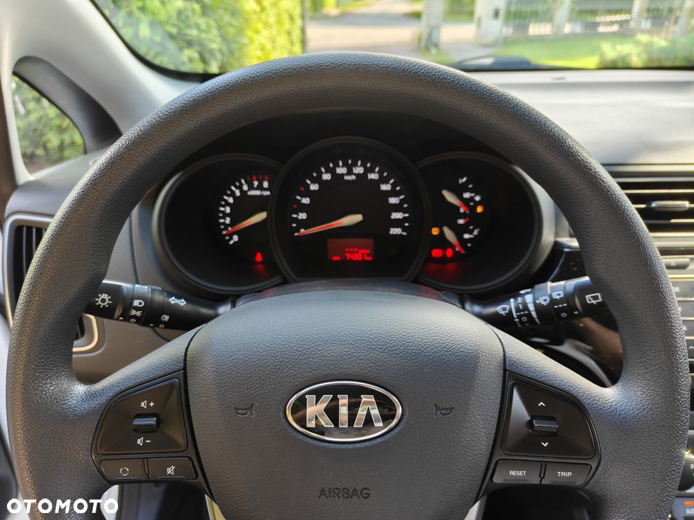 Kia Rio - 34