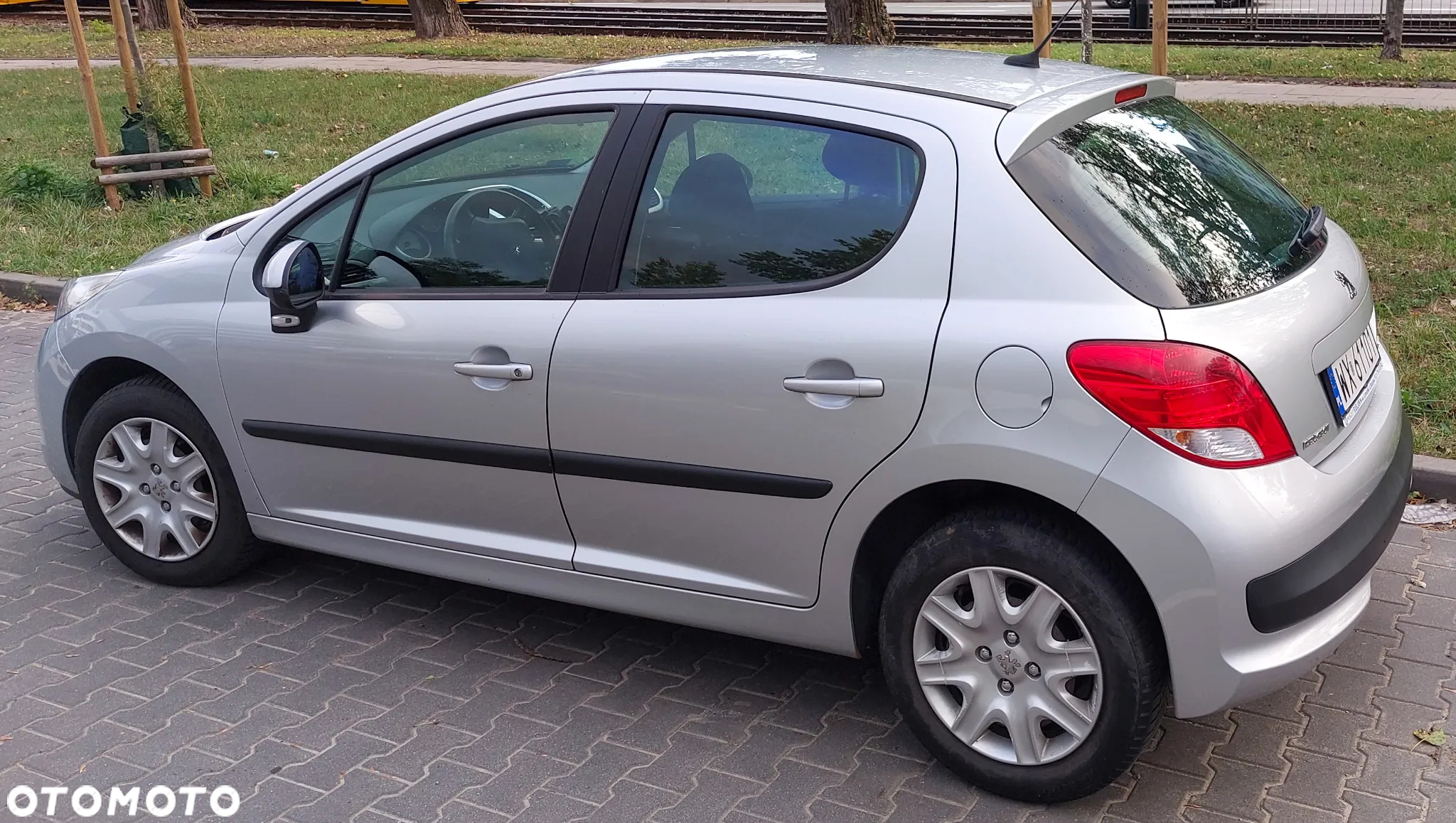 Peugeot 207 1.4 16V Trendy - 2
