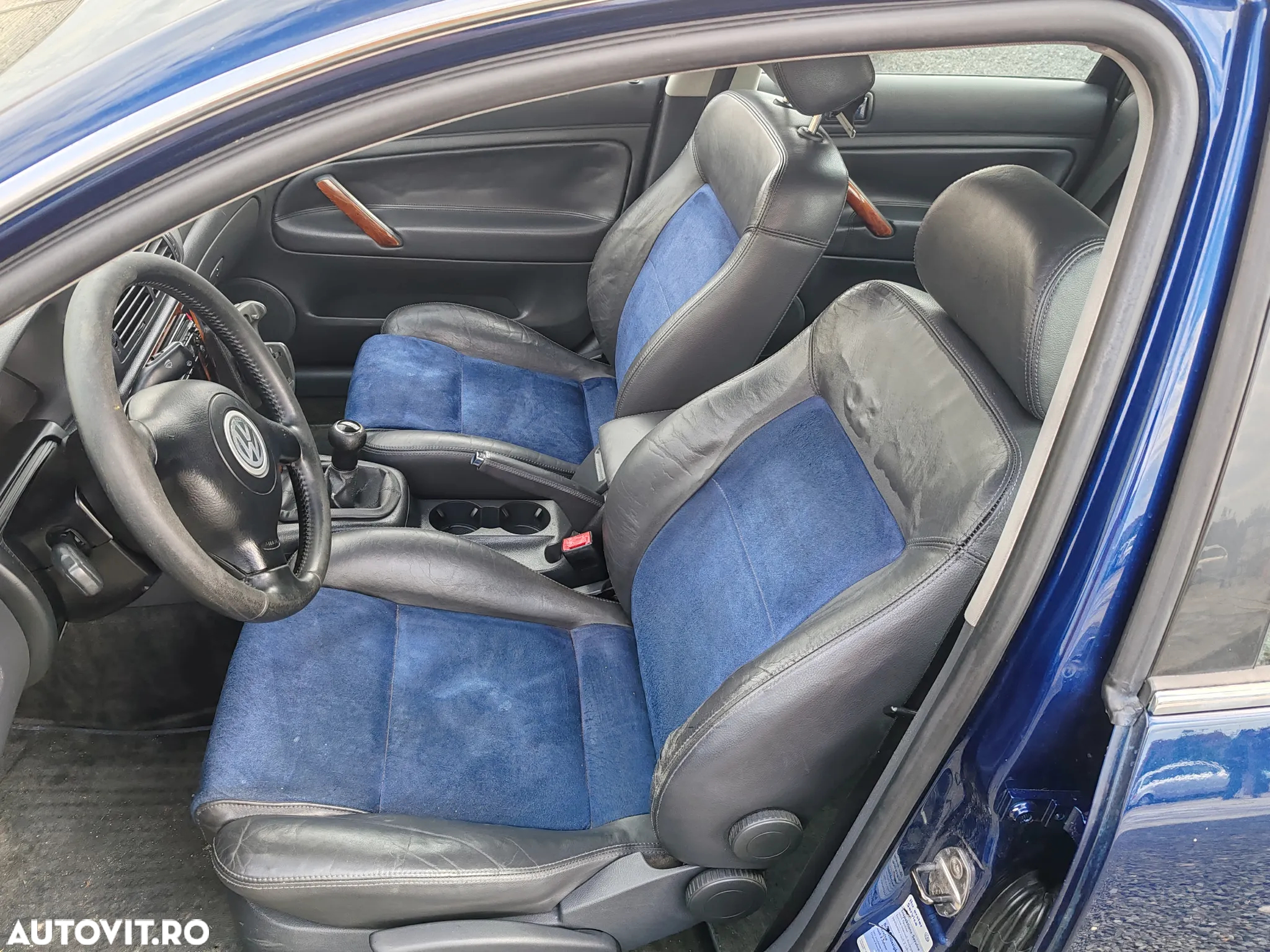 Volkswagen Passat - 10