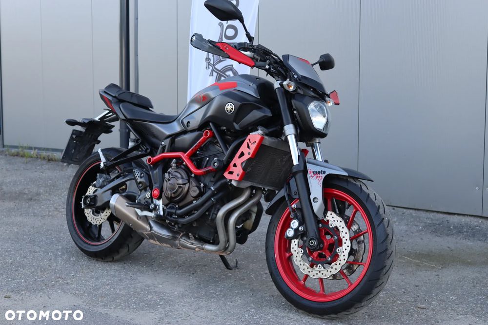 Yamaha MT - 2