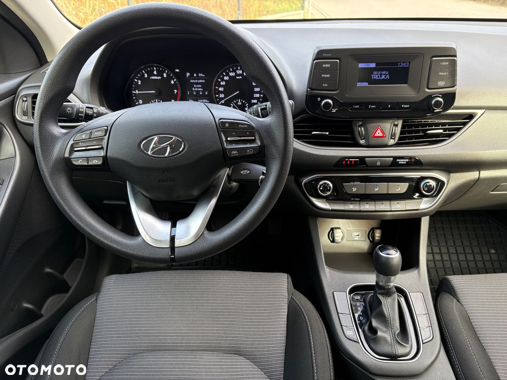 Hyundai i30 1.0 T-GDI Classic + DCT - 14