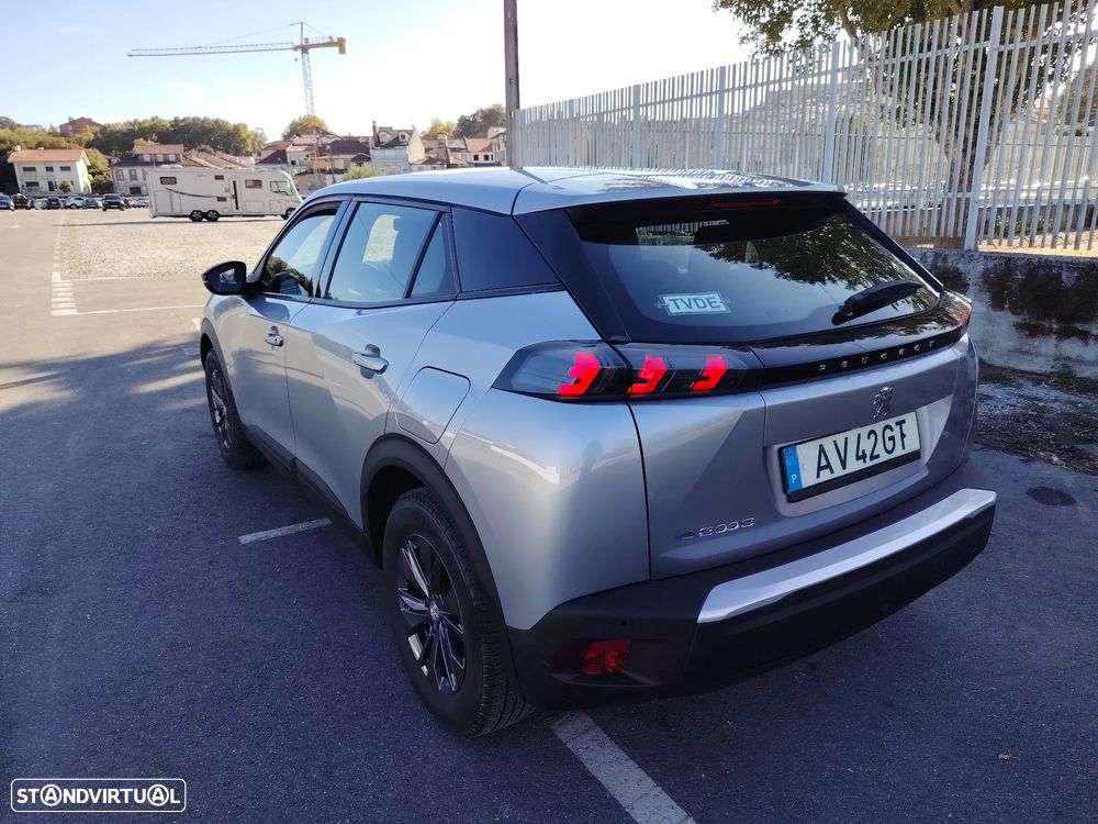 Peugeot e-2008 - 7