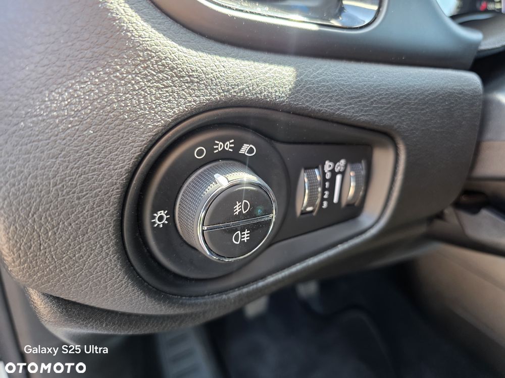 Jeep Renegade 1.6 E-torQ Night Eagle - 23