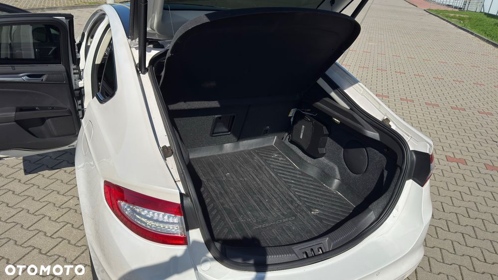 Ford Mondeo 2.0 EcoBoost ST-Line X - 18
