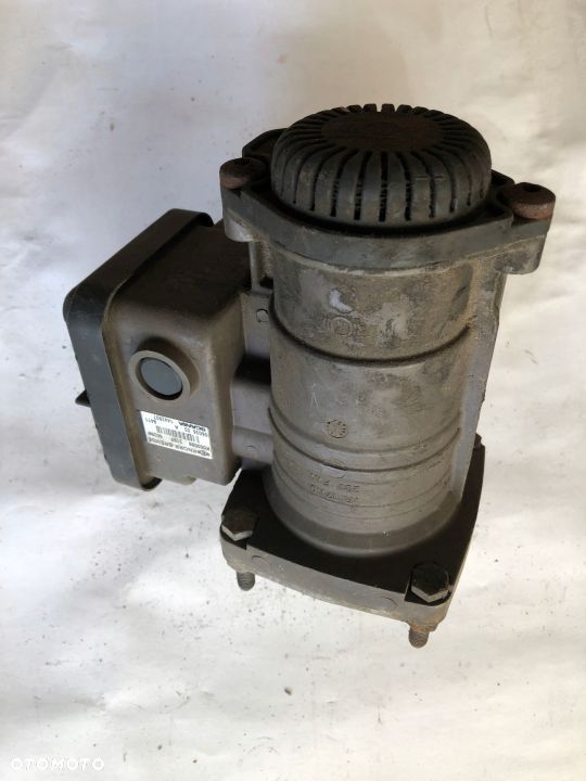 ZAWÓR MODULATOR EBS SCANIA R 1442937 - 3