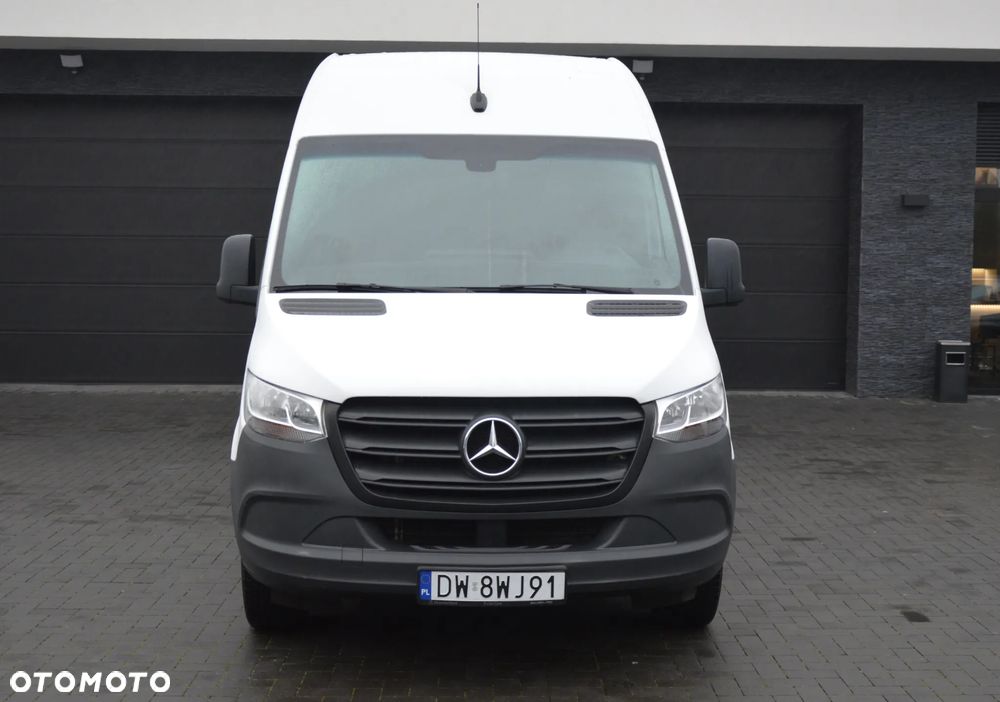 Mercedes-Benz Sprinter - 9