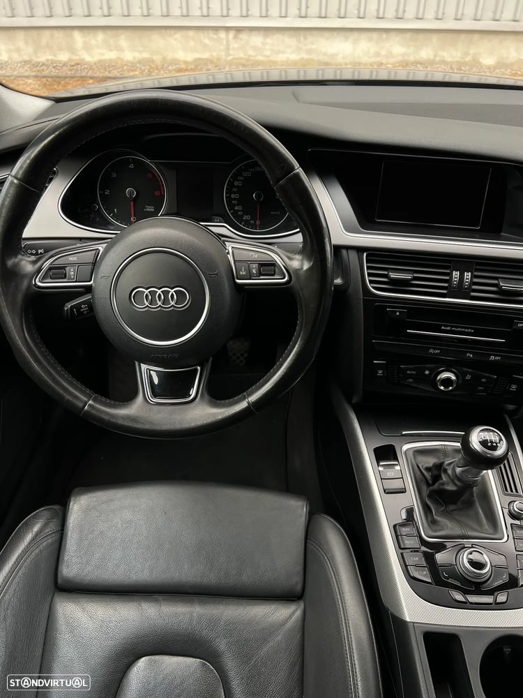 Audi A4 Avant 2.0 TDI S-line - 35