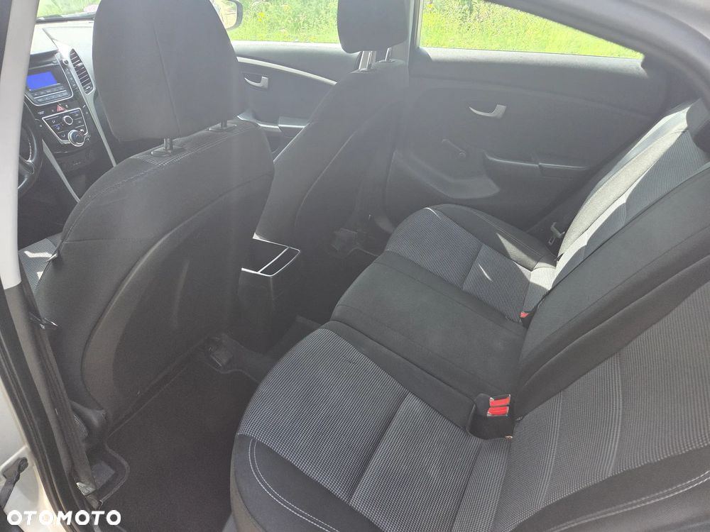Hyundai i30 1.4 Premium - 9