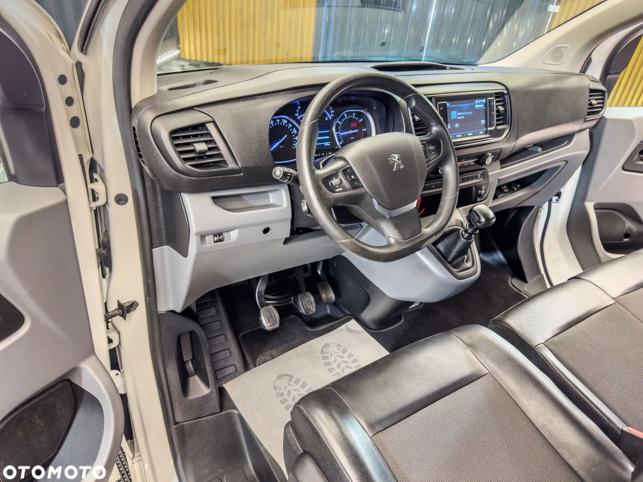 Peugeot EXPERT MAX Długi 2.0 HDI 122 KM Nawigacja - 16