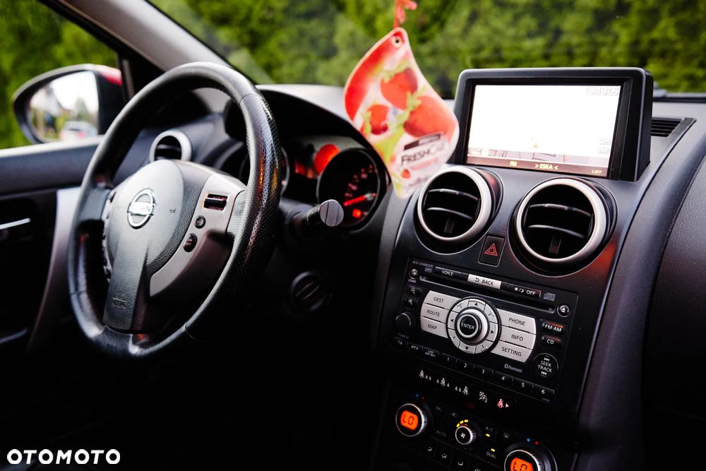 Nissan Qashqai 2.0 dCi Tekna - 27