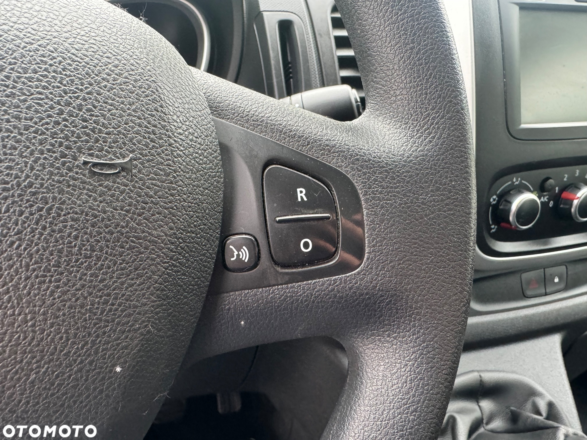 Renault Trafic - 22