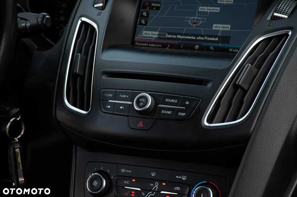 Ford Focus 1.5 EcoBlue Start-Stopp-System TITANIUM - 7