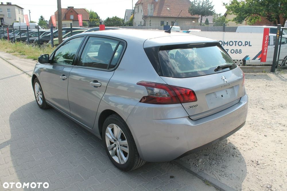 Peugeot 308 - 7