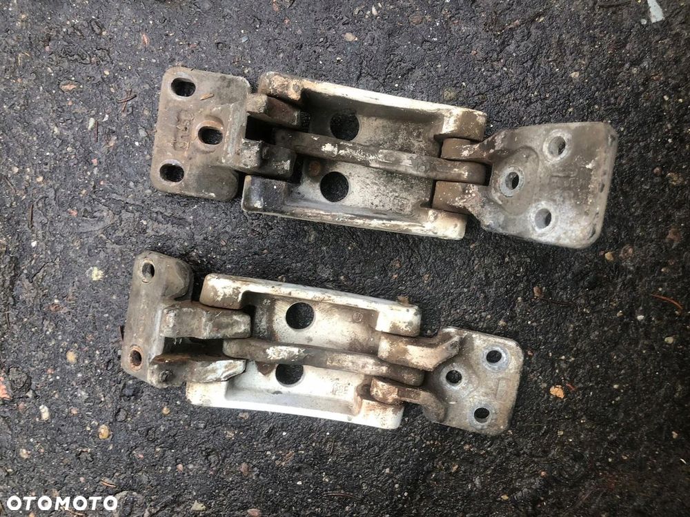 MERCEDES SPRINTER 906 zawias zawiasy drzwi tylnych lewych cena za 2 sztuki - 2