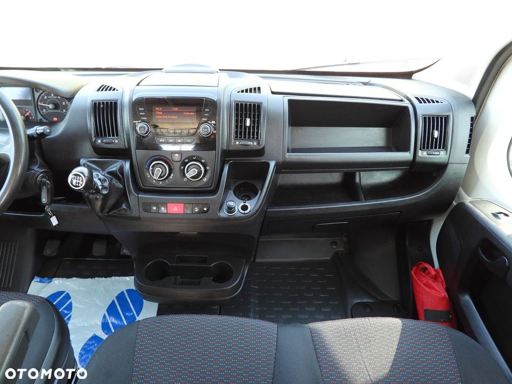 Peugeot BOXER  WYWROTKA PODWÓJNA KABINA DOKA 7 MIEJSC TEMPOMAT KLIMATYZACJA  140KM - 33