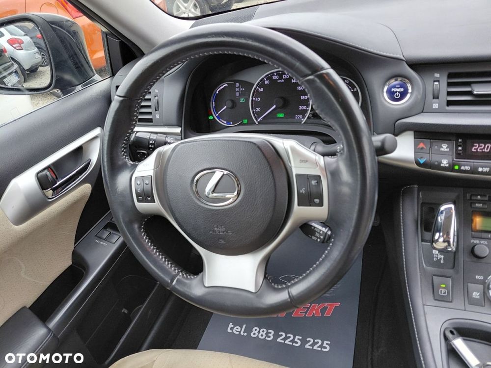 Lexus CT - 19