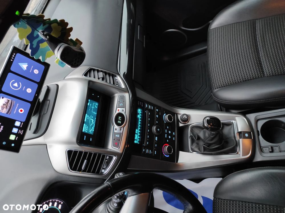 Chevrolet Captiva 2.4 2WD Travel Edition - 15