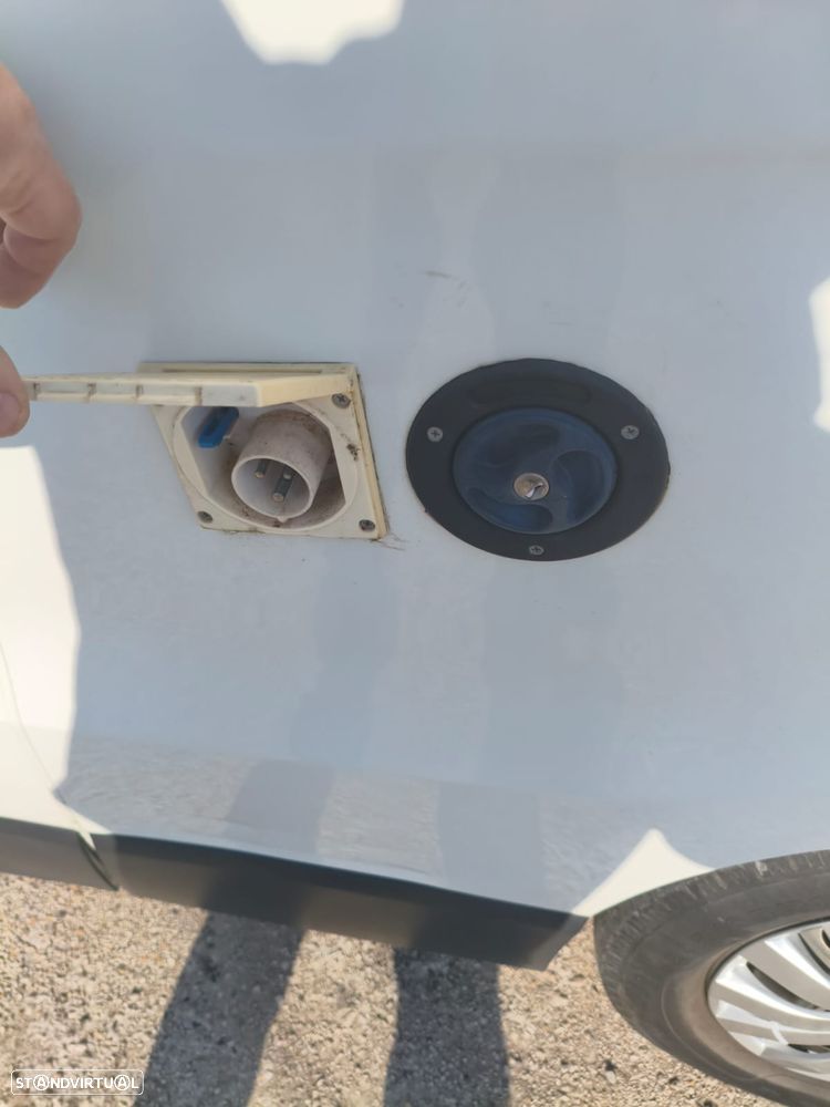 Renault Trafic 4LUG DORMITORIO - 10