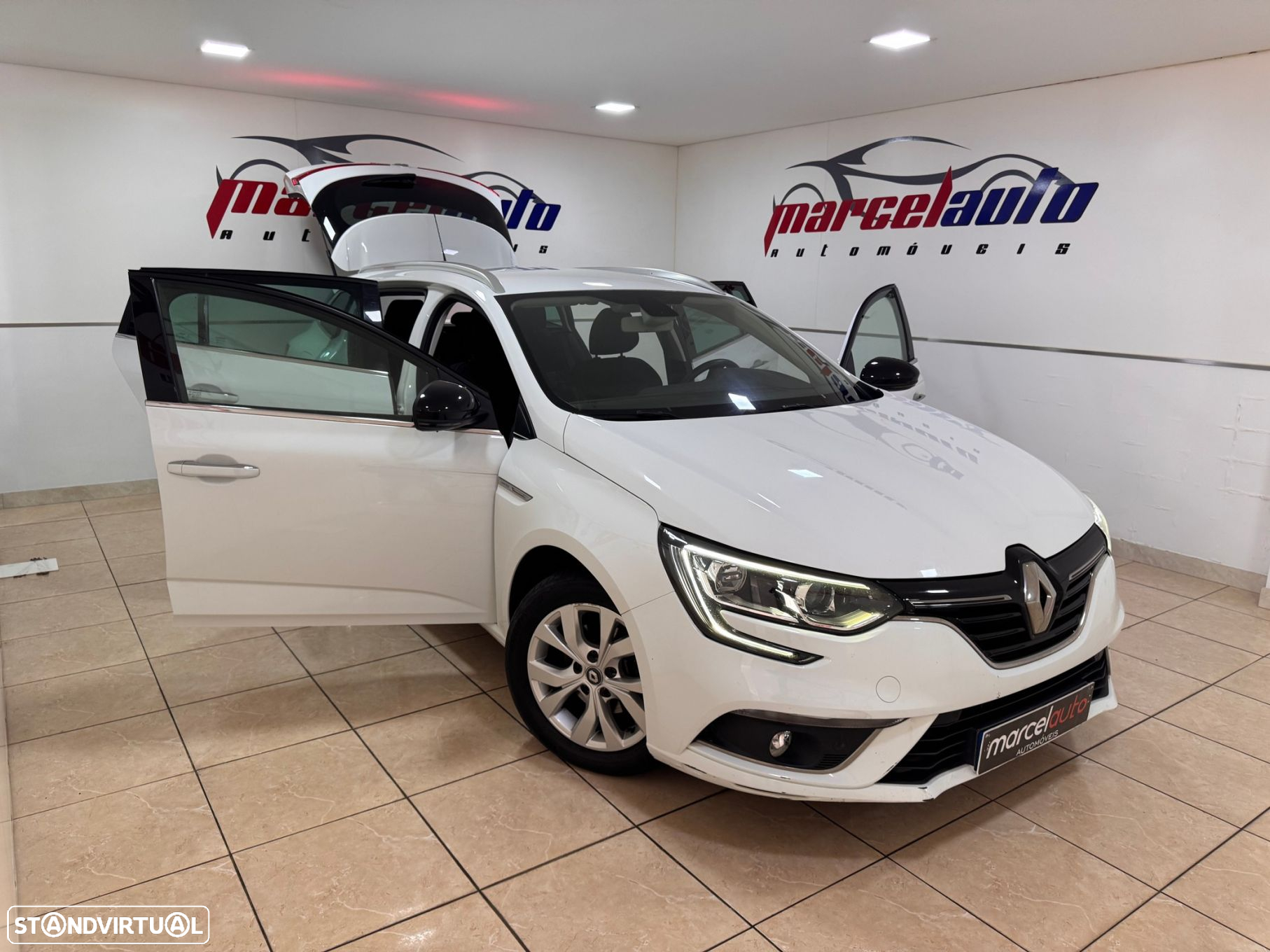 Renault Mégane Sport Tourer 1.5 Blue dCi Limited - 4