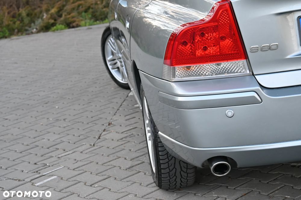 Volvo S60 2.4D5 Momentum - 19