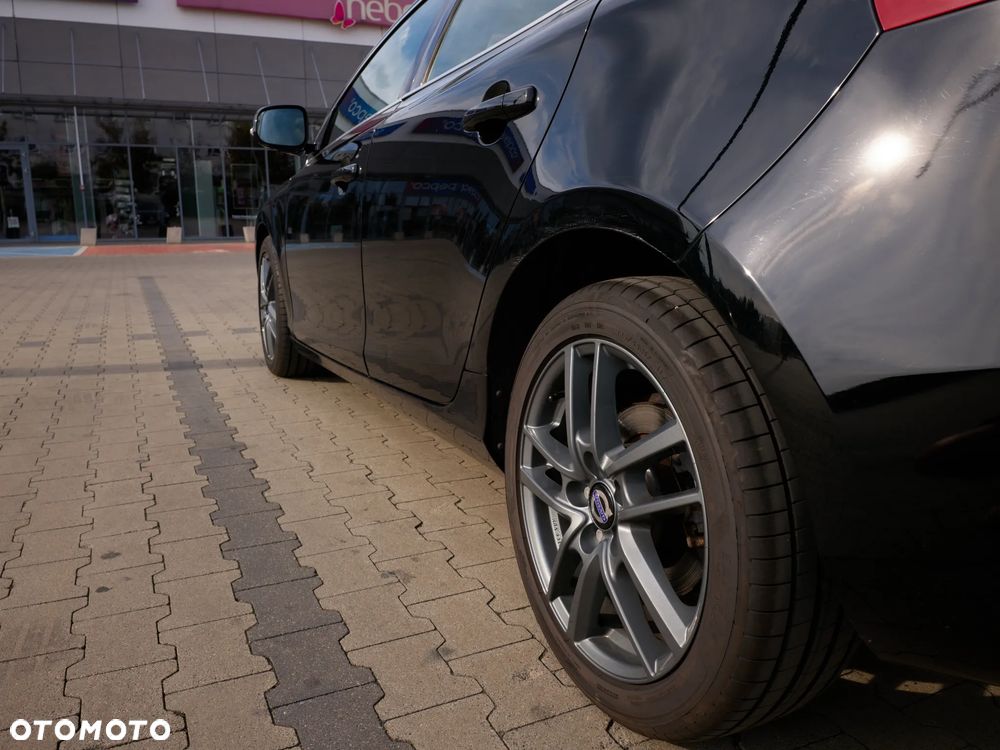 Volvo V40 T4 Momentum - 18